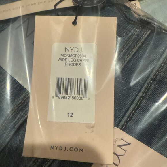 NYDJ Wide Leg Capri Jeans Rhodes Medium Wash Blue Denim Lift Tuck Size 12 New - Picture 3 of 14